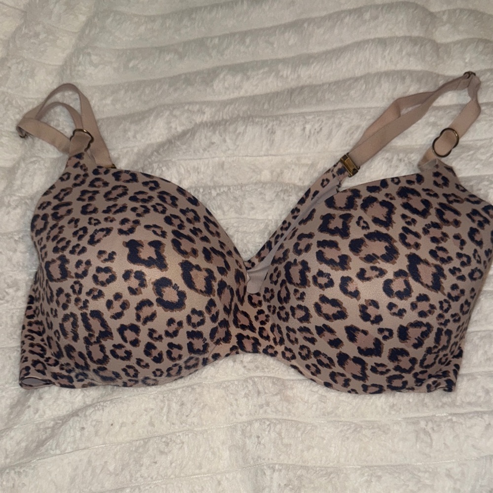 Victoria's Secret Leopard Print Bra in Tan and Black